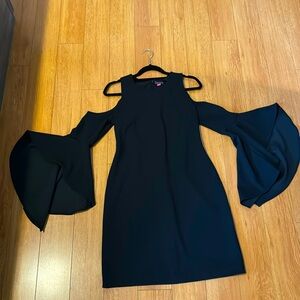 Vince Camuto black midi dress